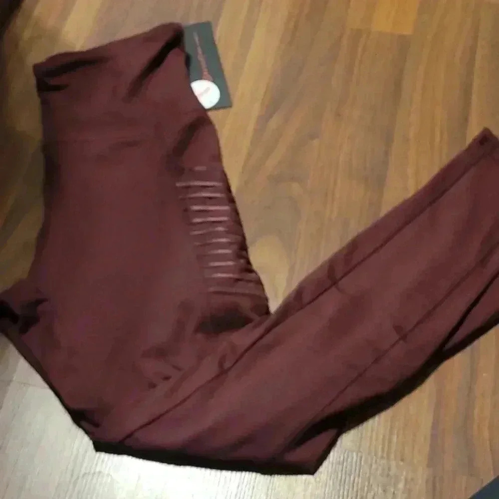 Bally Maroon Leggings S